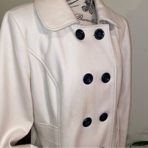 Woman’s Winter Coat White Long Coat Size Large Dress Coat